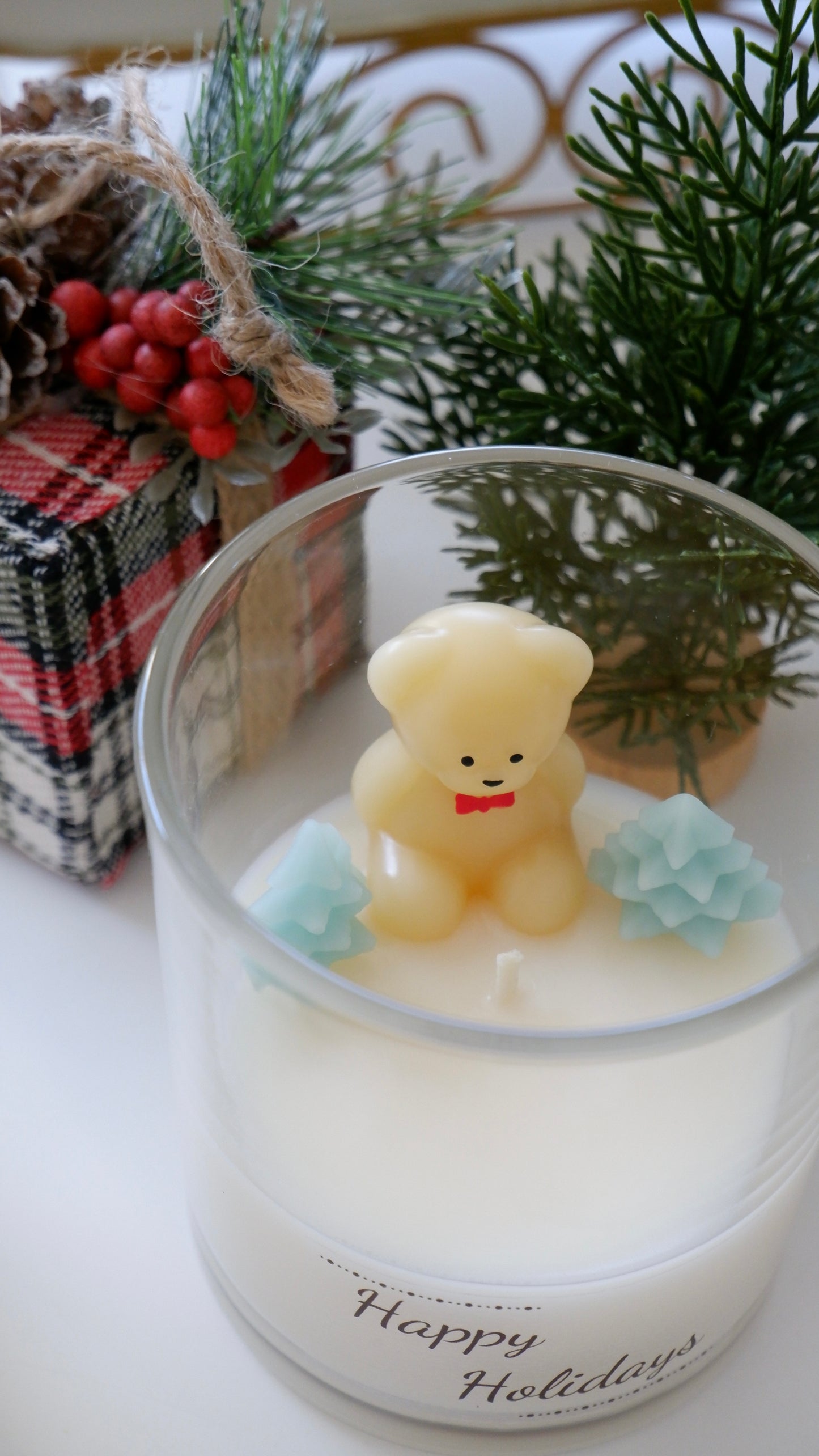 Happy Holidays Candle